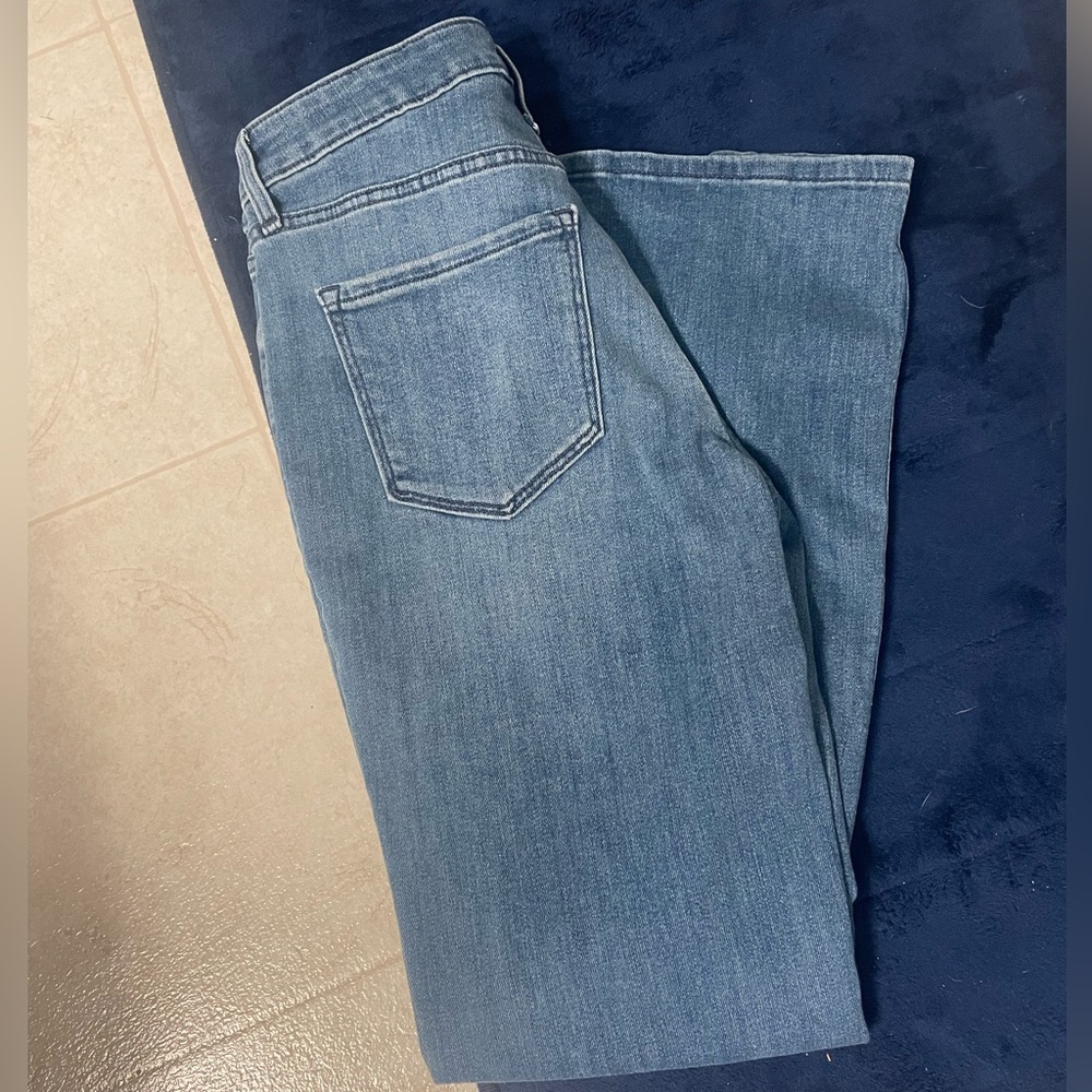 Old Navy Flare Jeans Hi-Rise 6 Long